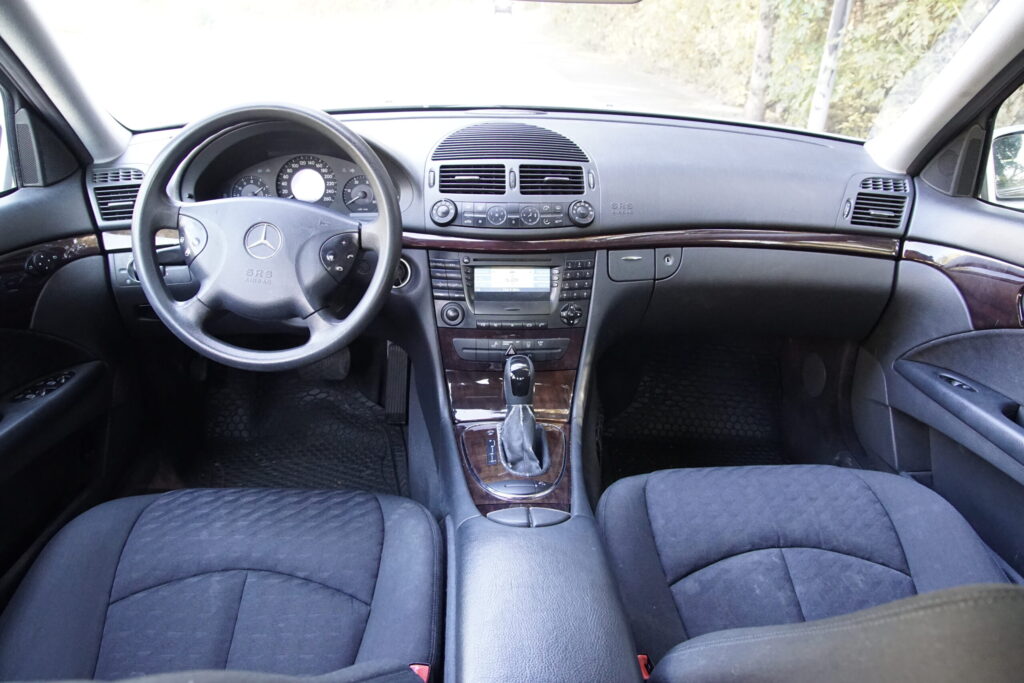 Mercedes E220 CDi Avtomat - 30