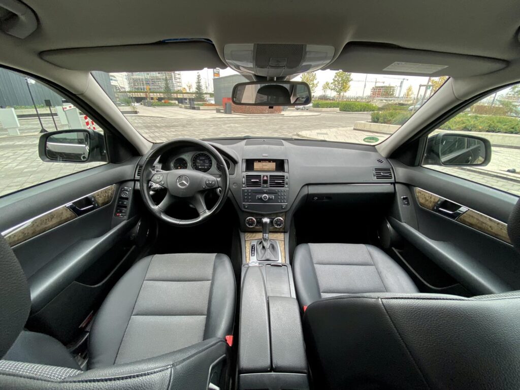 Mercedes-Benz C 220 CDi Avantgarde Германия Сервизна История - 17