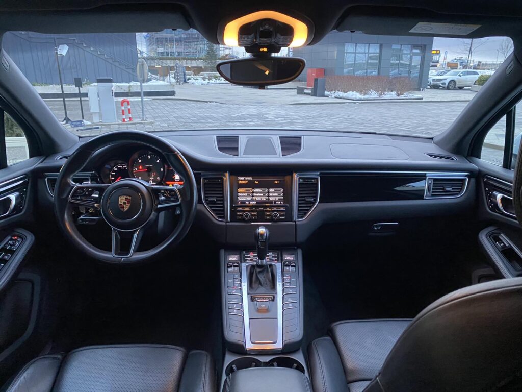 Porsche Macan S * Дизел * ПАНОРАМА * СЕРВИЗНА ИСТОРИЯ - 29