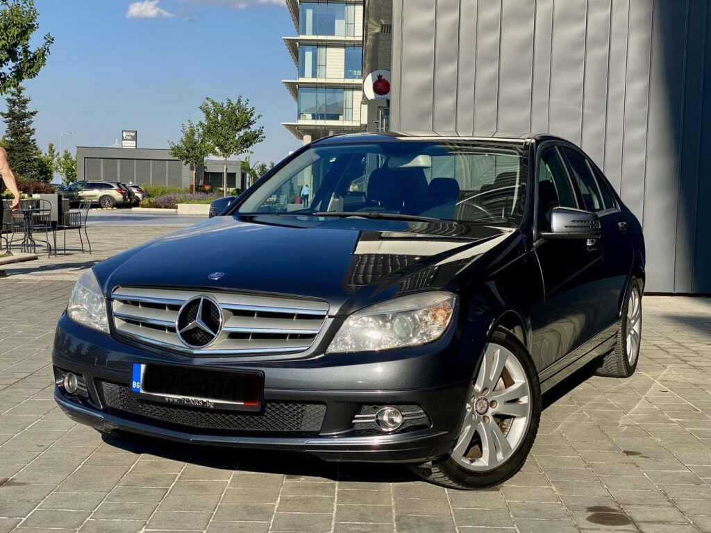 Mercedes-Benz C 220 CDi Avantgarde Сервизна История - 13
