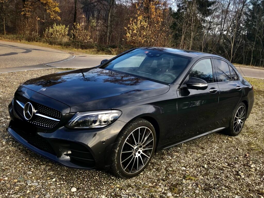 Mercedes-Benz C 220 4матик * AMG * ФЕЙСЛИФТ * ГАРАНЦИЯ * НОВА - 37
