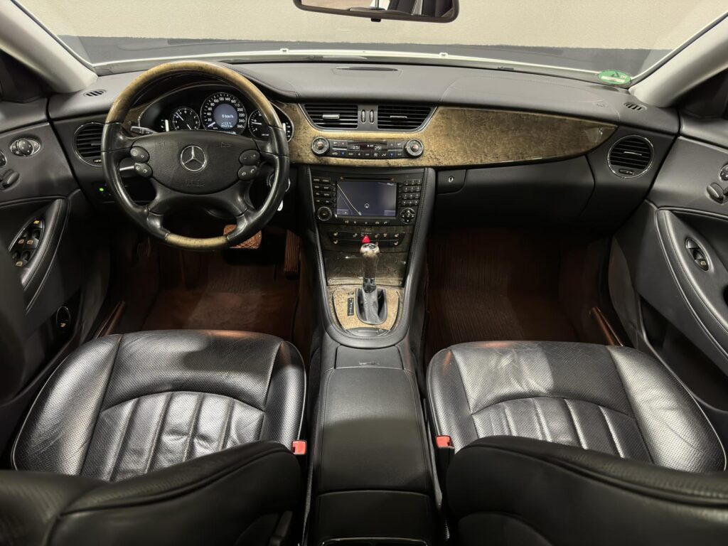 Mercedes-Benz CLS 320 CDI РЕГИСТРИРАНА ОБДУХВАНЕ DVD БЯЛА ПЕРЛА - 20