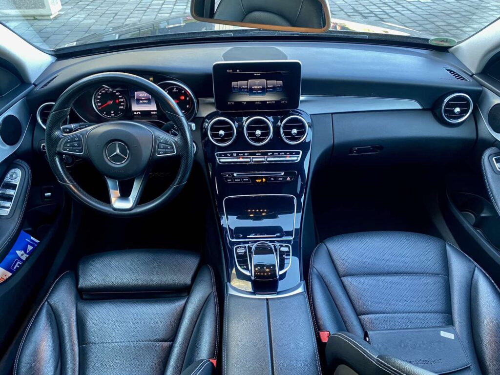 Mercedes-Benz C 220 d 4matic Distronic PLUS Avantgarde - 13