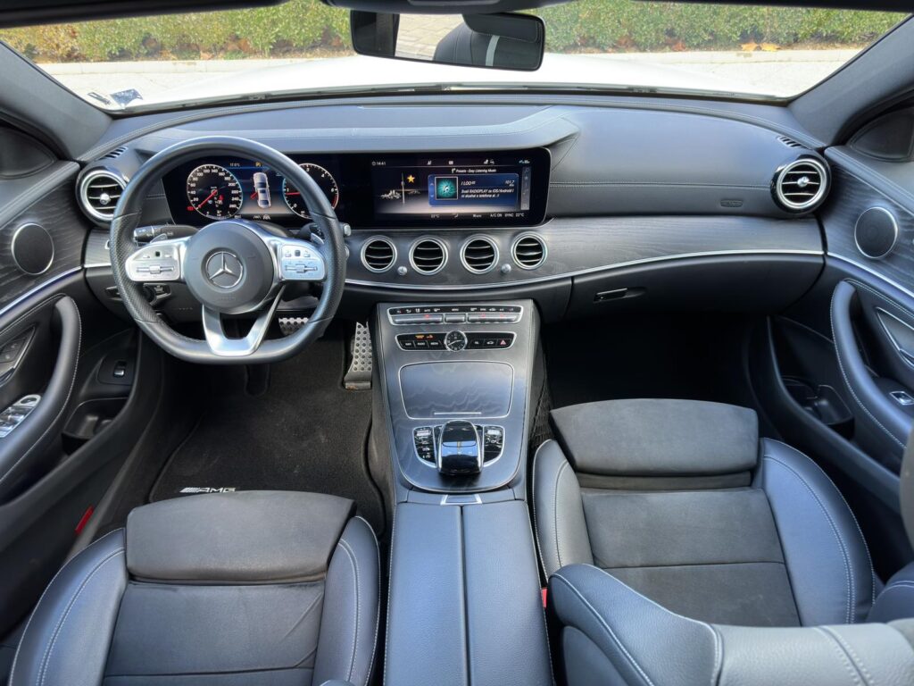 Mercedes-Benz E 220 D 4matic ГАРАНЦИЯ AMG DISTRNIC PLUS - 28