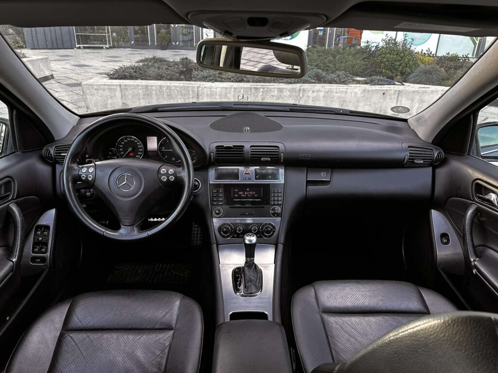 Mercedes-Benz C 220 CDi Avantgarde Сервизна История SPORT - 8