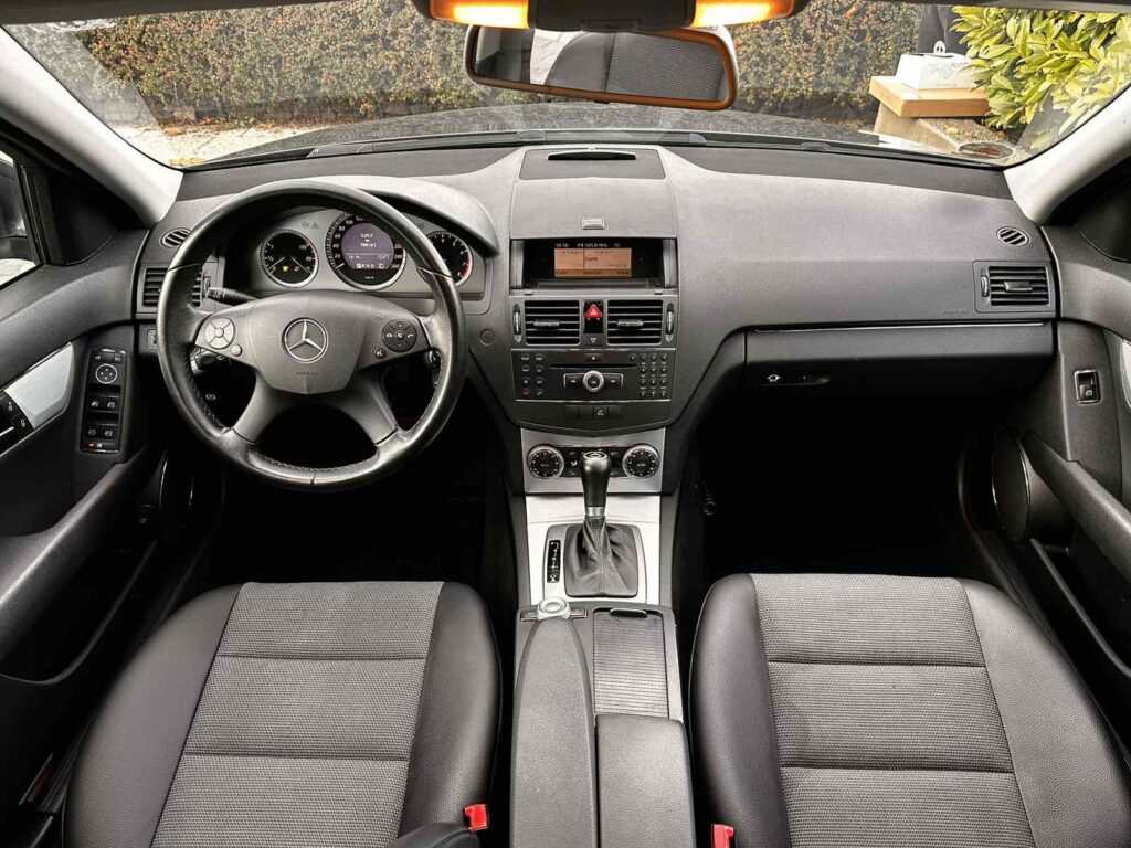 Mercedes-Benz C 180 Kompressor Avantagrde Автоматик Сервизна история - 9