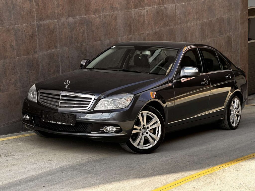 Mercedes-Benz C 220 CDi Avantgarde Сервизна История - 15