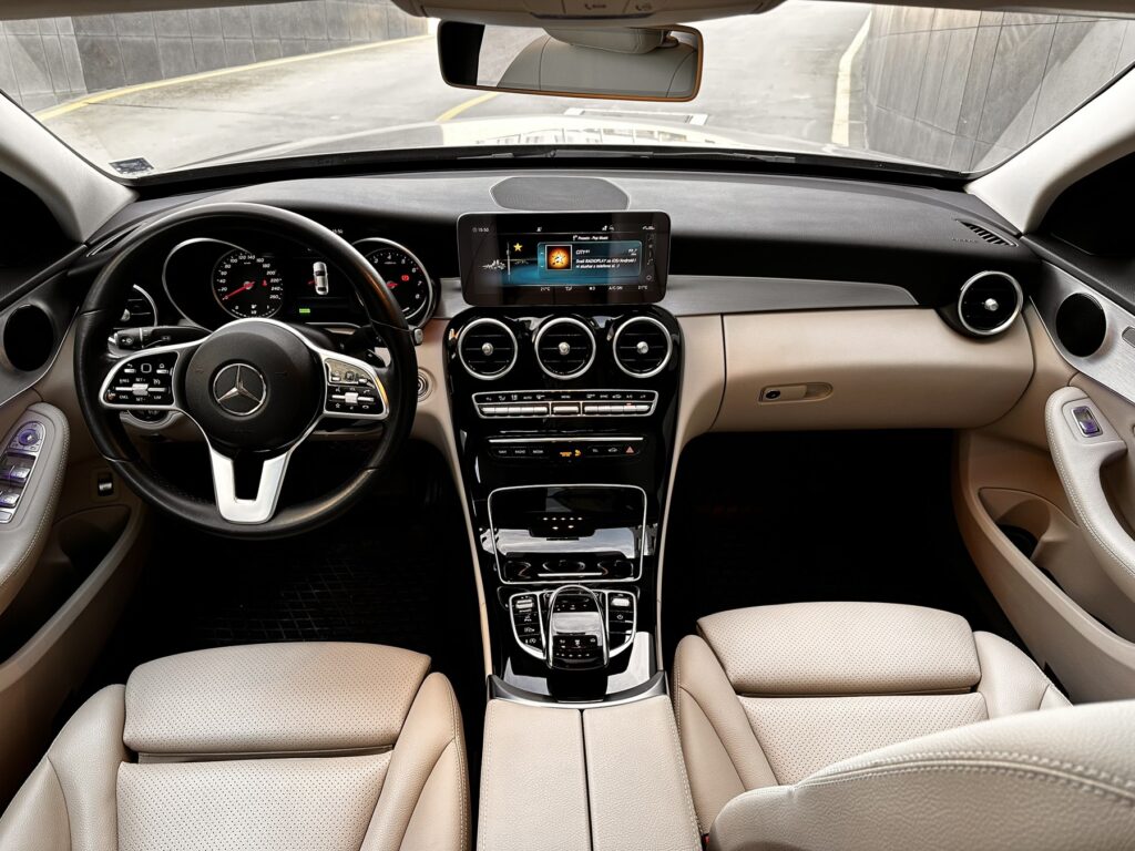 Mercedes-Benz C-class (W205, facelift) C 200 4MATIC - 30