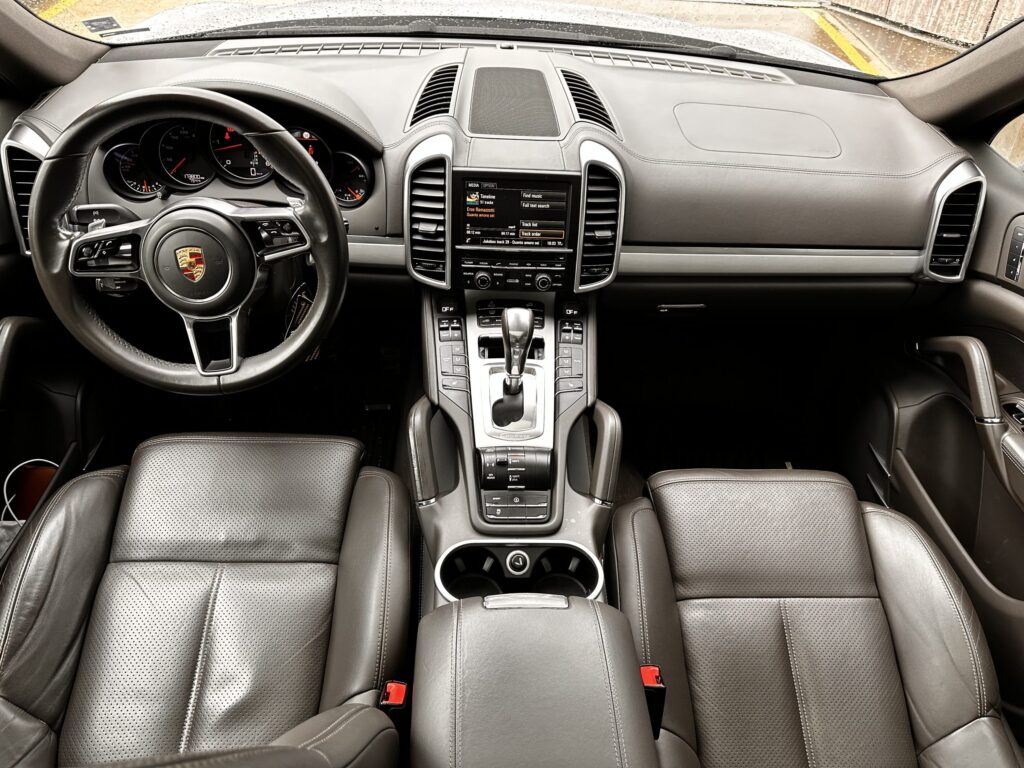 Porsche Cayenne Diesel 3.0 - 29
