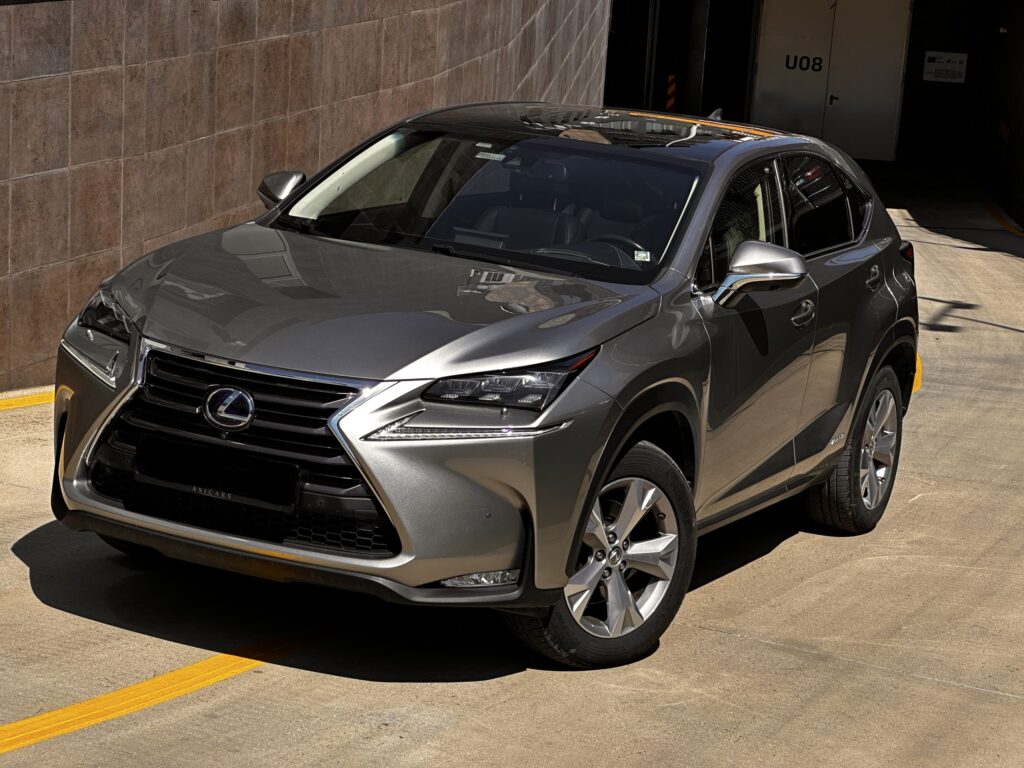 LEXUS NX 300 H - 26