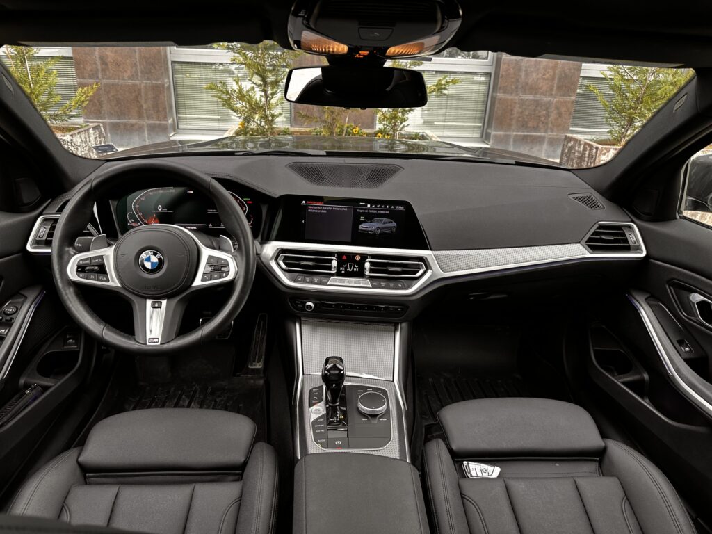 BMW 330i XDRIVE 4х4 - 37