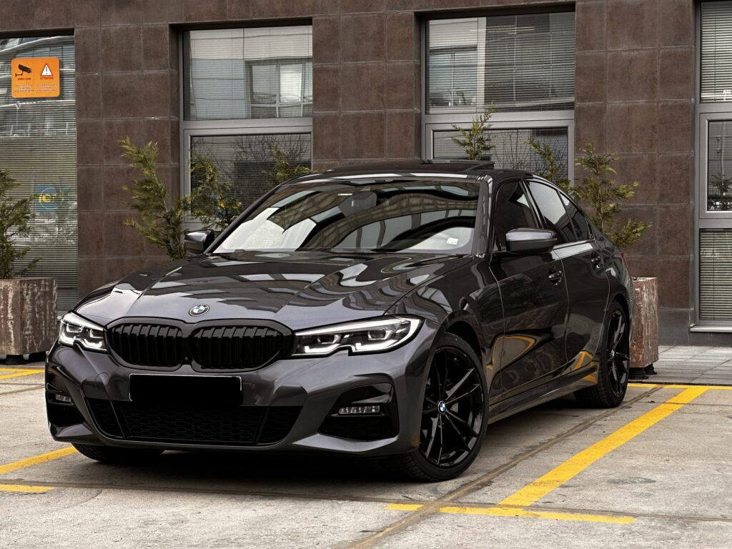 BMW 330i XDRIVE 4х4 - 47