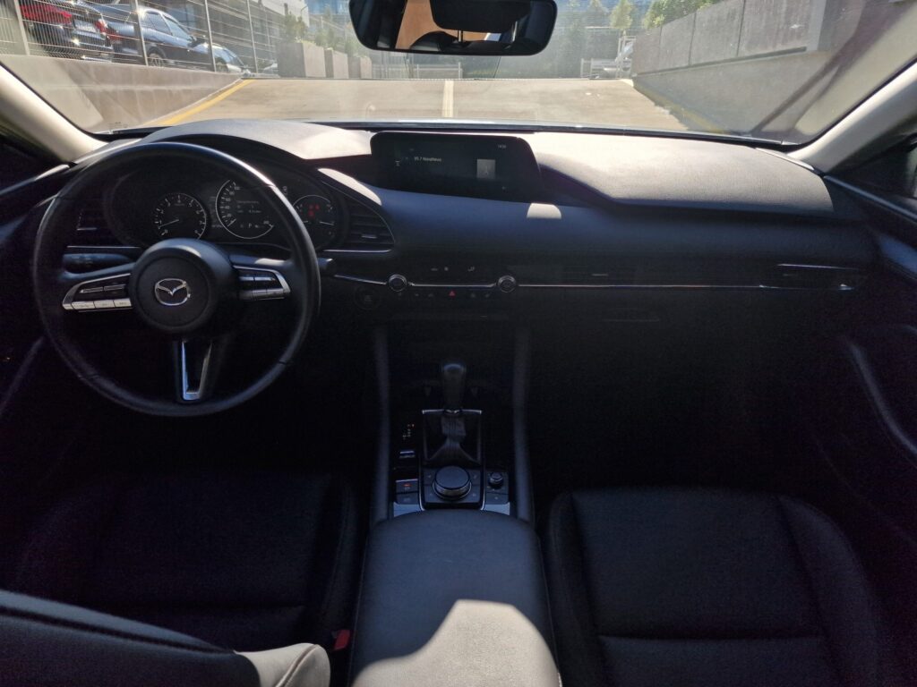 Mazda 3 2.5i. AWD - 27