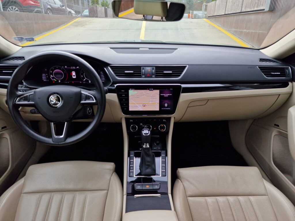 Skoda Superb 2.0TSI 4x4 2019 - 29
