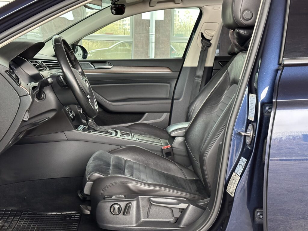 Volkswagen Passat B8 2.0 TDI Highline PANO - 29