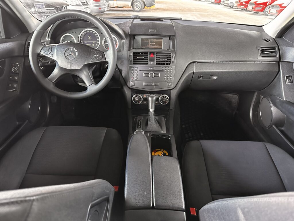 Mercedes-Benz C220 CDI - 29