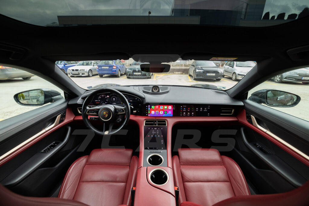 Porsche Taycan - 26