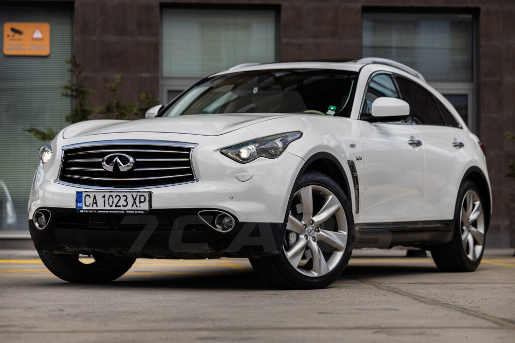 Infiniti QX70 S - 19