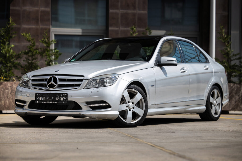 Mercedes-Benz C350 CDI - 19