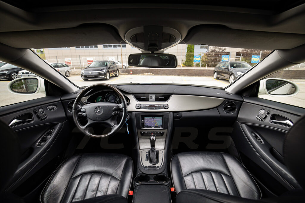 Mercedes-Benz CLS 500 - 27