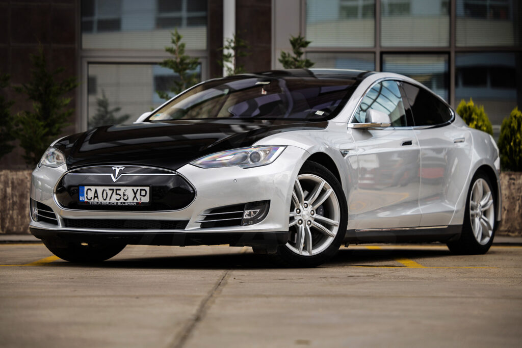 Tesla Model S P85 - 17