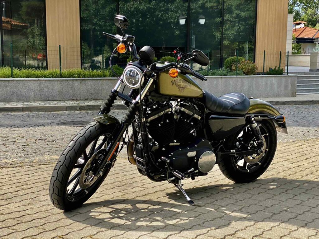 Harley-Davidson Sportster IRON 883 VANCE & HINES - 36