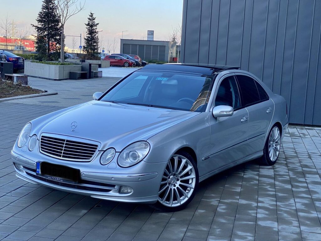 Mercedes-Benz E 320 CDI АВАНГАРД ПАНОРАМА - 18