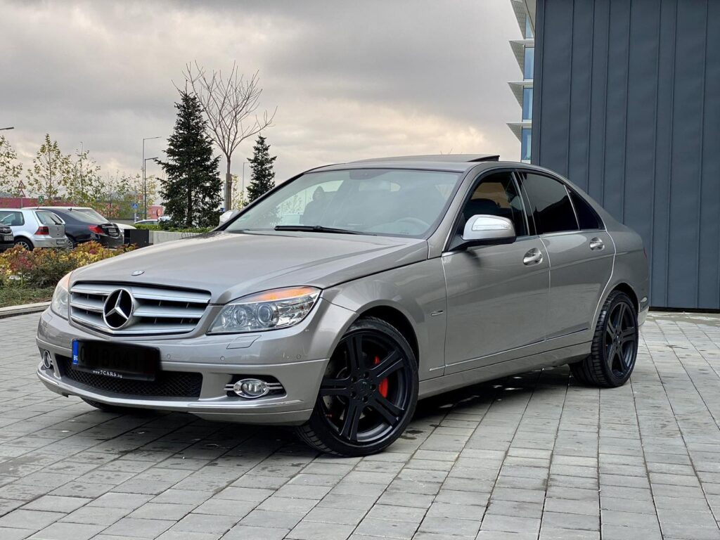 Mercedes-Benz C 320 CDi 4MATIC Avantgarde Германия Сервизна История - 18