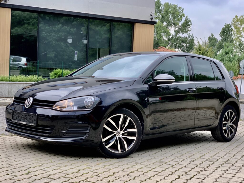 Volkswagen / Golf VII 1.6 TDI Comfortline BlueMotion Tech - 35