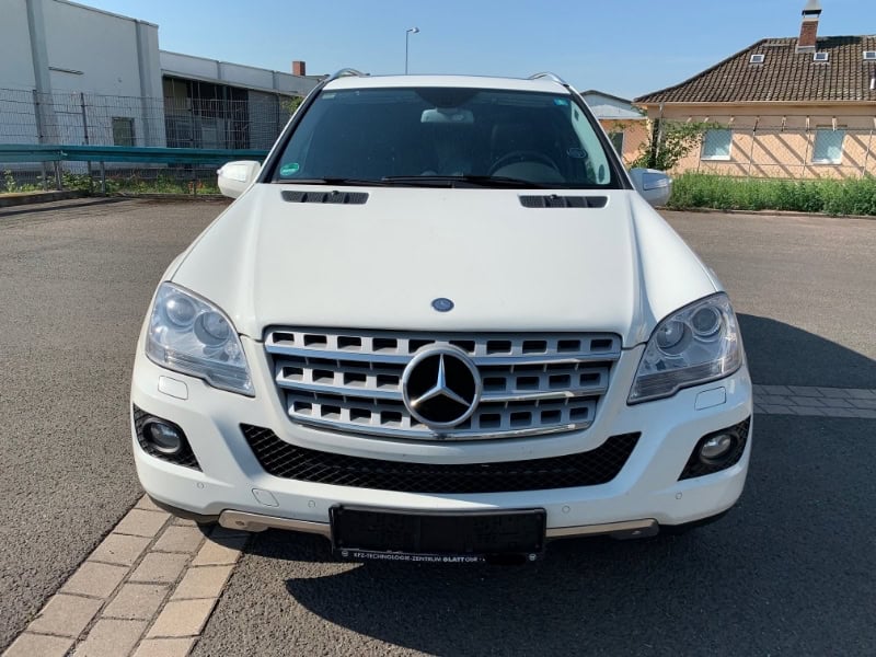 Mercedes-Benz M-Klasse ML 500 Edition 10 - 26