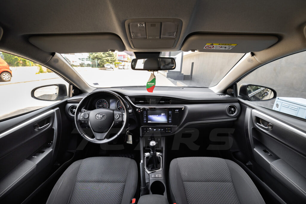 Toyota Corolla 1.8 VVT-i - 11