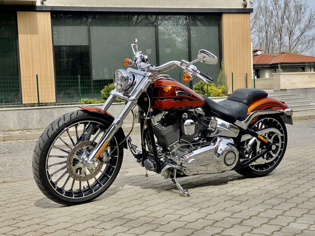 Harley-Davidson CVO BREAKOUT - 35
