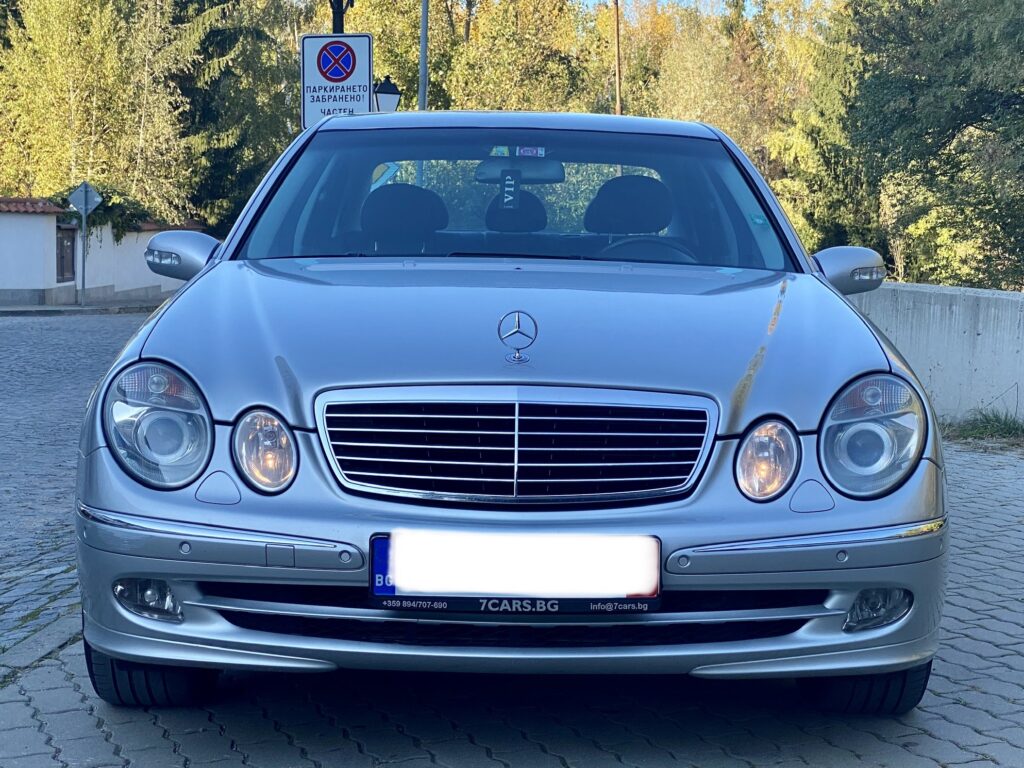 MERCEDES-BENZ E 220 CDI * АВАНГАРД * АВТОМАТ * ПЕРФЕКТНА - 36