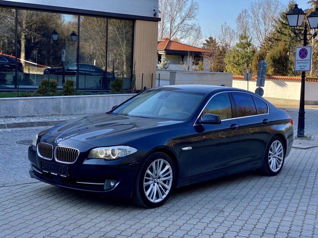 BMW 530 ДИСТРОНИК*ЛЕЙН АСИСТ*НОВА ВЕРИГА ГАРАНЦИЯ - 32