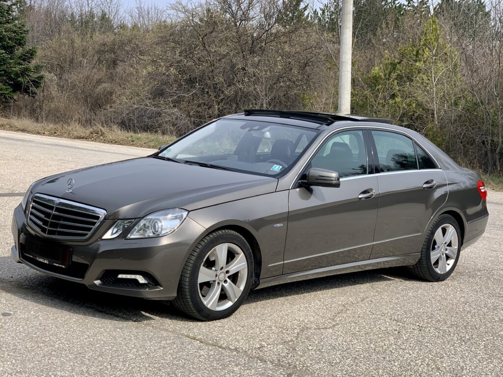 Mercedes-Benz E 350 4matic * Distronic * Lane Assist * НОЩНО ВИЖДАНЕ - 36