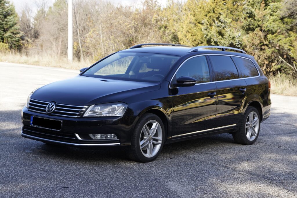Volkswagen Passat 2.0 TDI Highline 4Motion BlueMotion - 36