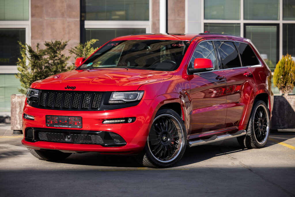 Jeep Grand Cherokee SRT 6.4 HEMI - 1