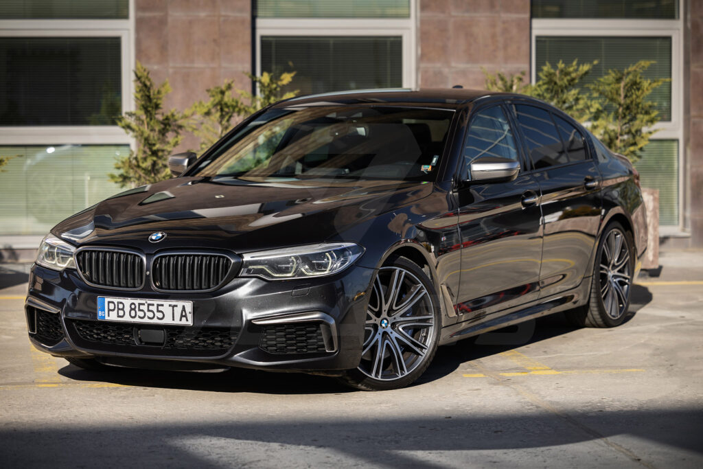 BMW 550i xDrive - 1