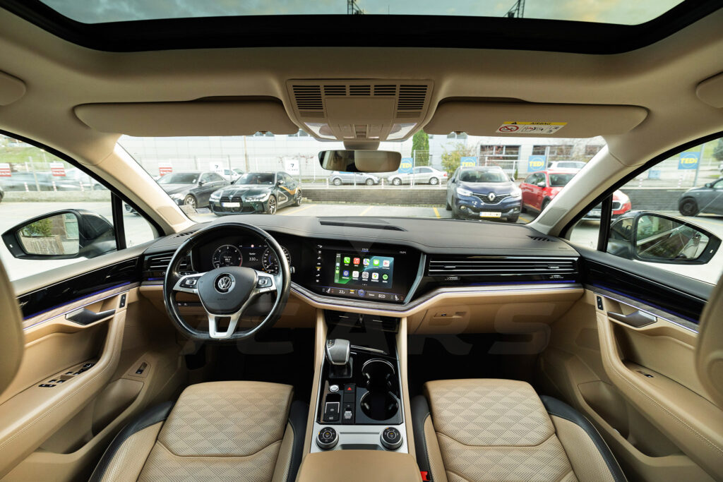 Volkswagen Touareg 3.0 TDI Highline 4MOTION - 9