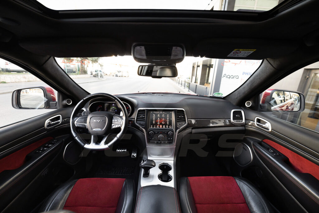 Jeep Grand Cherokee SRT 6.4 HEMI - 9
