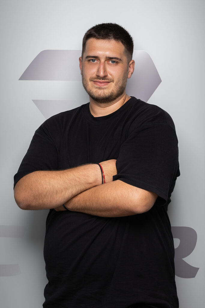За нас