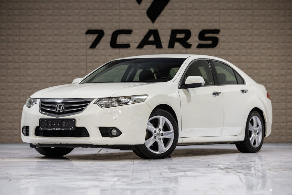 Honda Accord 2.0 VTEC Executive - 1