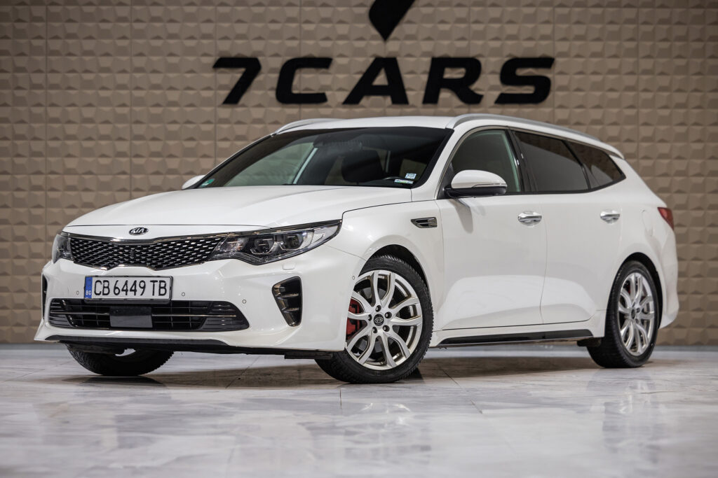 Kia Optima GT - 1