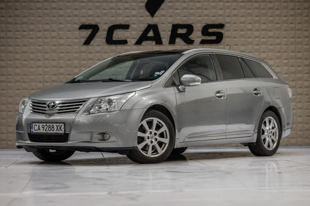 Toyota Avensis 2.2 D-4D - 1