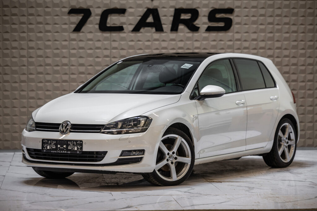 Volkswagen Golf VII 2.0 TDI Highline BlueMotion - 1