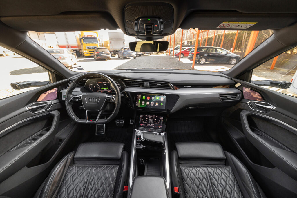 Audi e-tron 55 S-line 95 кв/ч * БЪРЗО ЗАРЕЖДАНЕ * DIGITAL * PANO - 9