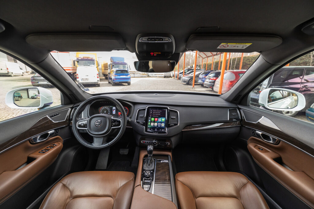 Volvo XC90 D5 AWD * DISTRONIC * DIGITAL * - 9